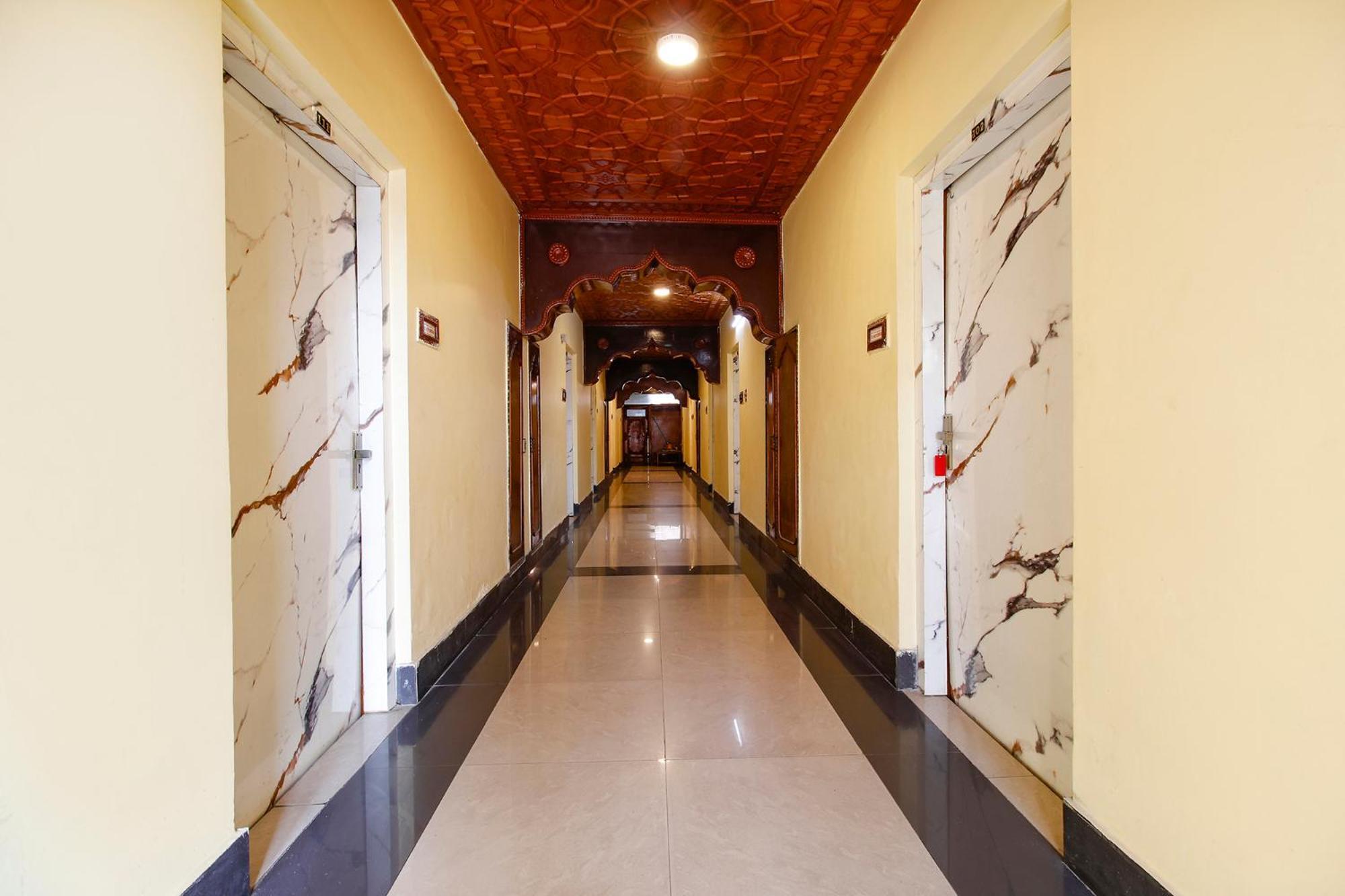 Fabhotel Kashmir Hilltown Durgjan Extérieur photo
